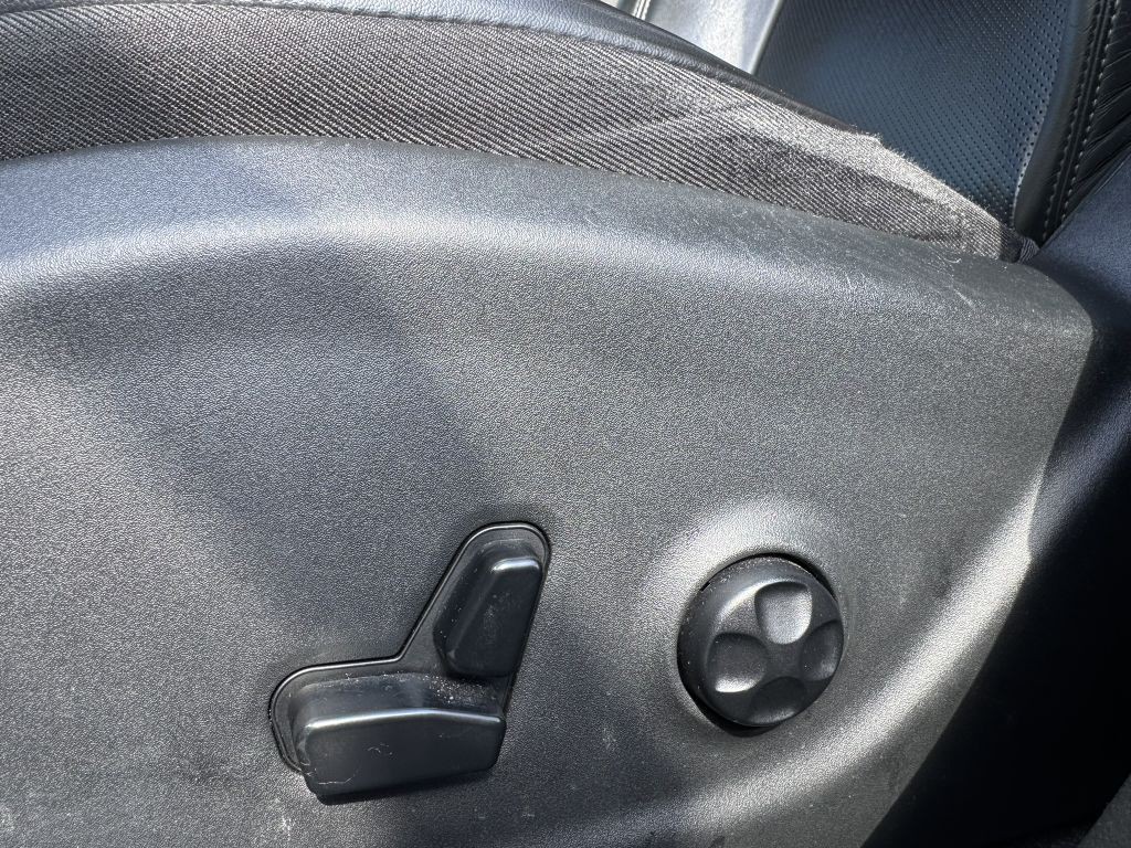 2019 Jeep Cherokee Image 17