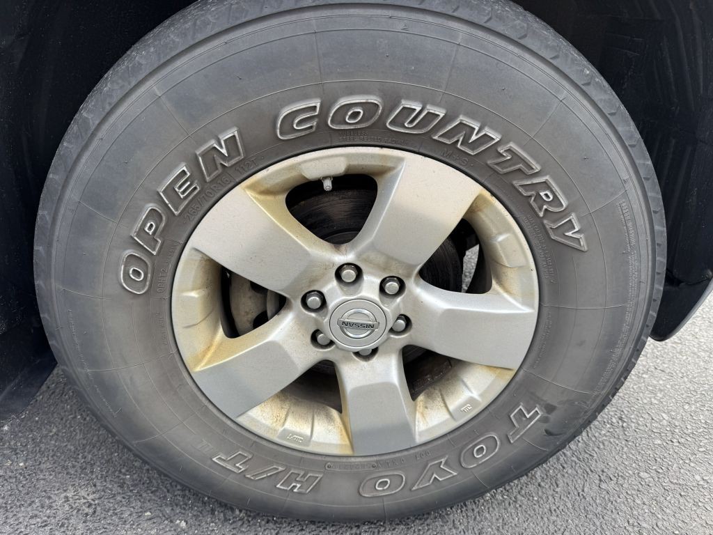 2012 Nissan Frontier Image 12