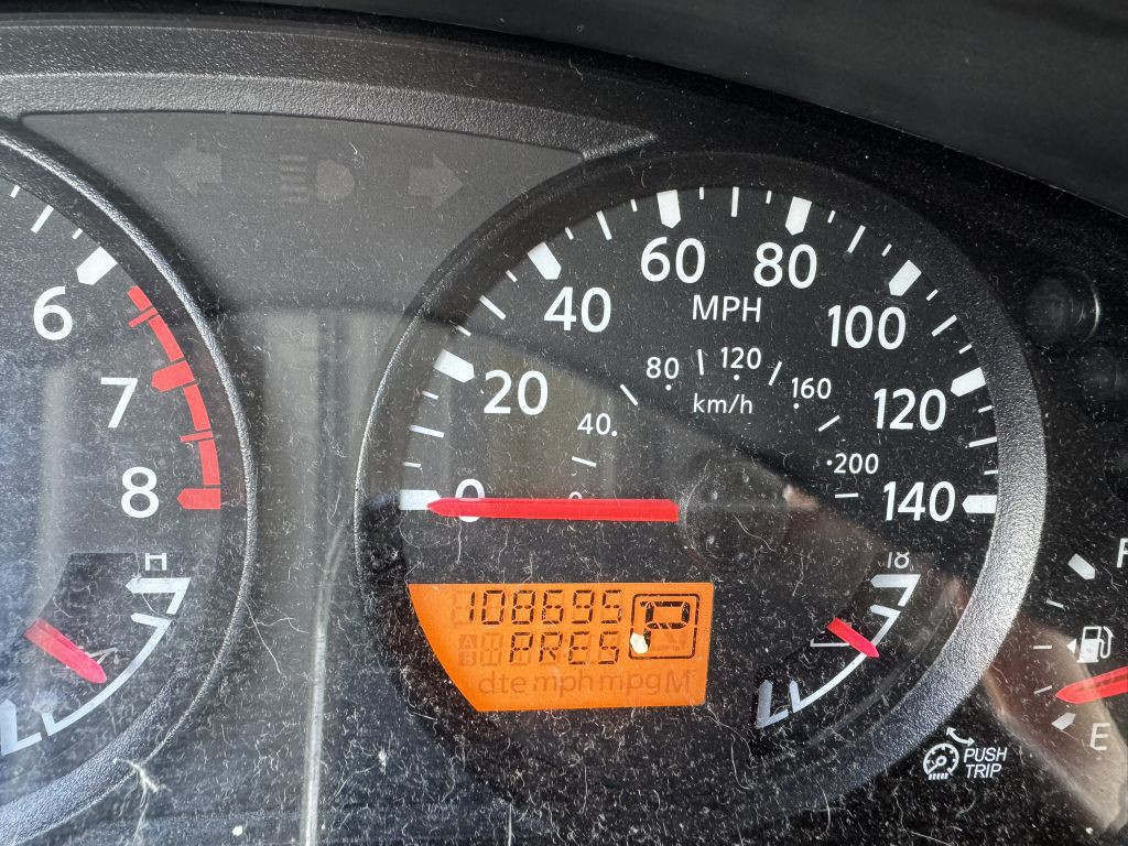 2012 Nissan Frontier Image 18