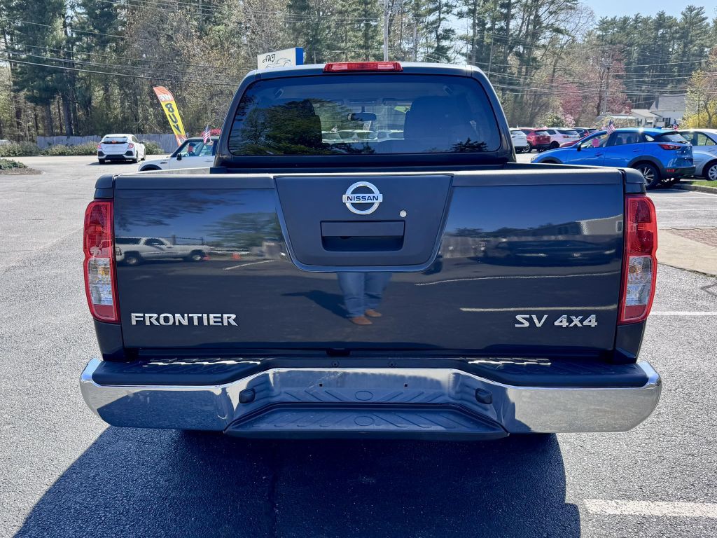 2012 Nissan Frontier Image 6