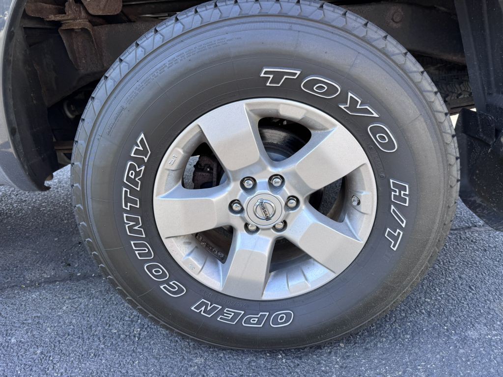 2012 Nissan Frontier Image 14