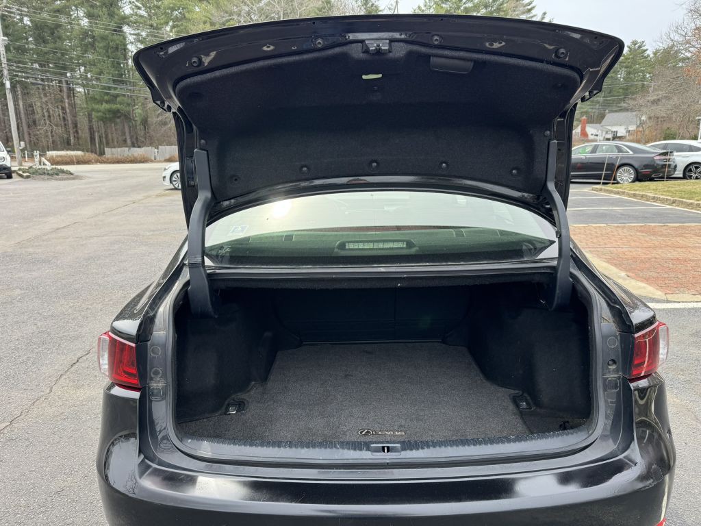 2014 Lexus IS 250 Image 26