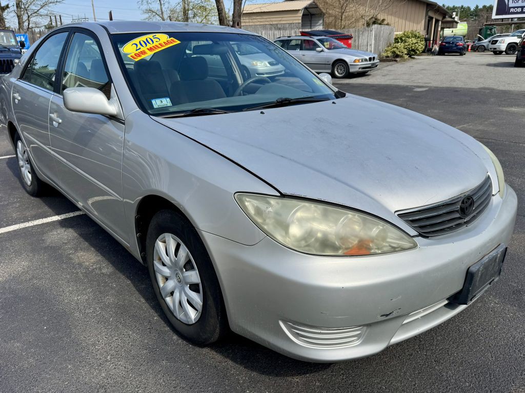 2005 Toyota Camry Image 3