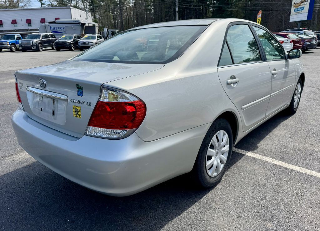 2005 Toyota Camry Image 5