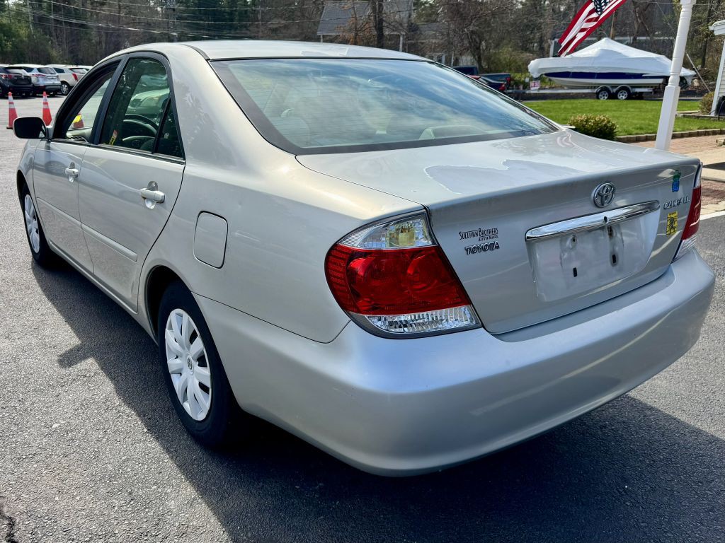 2005 Toyota Camry Image 7