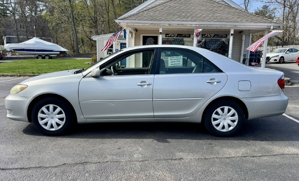 2005 Toyota Camry Image 8