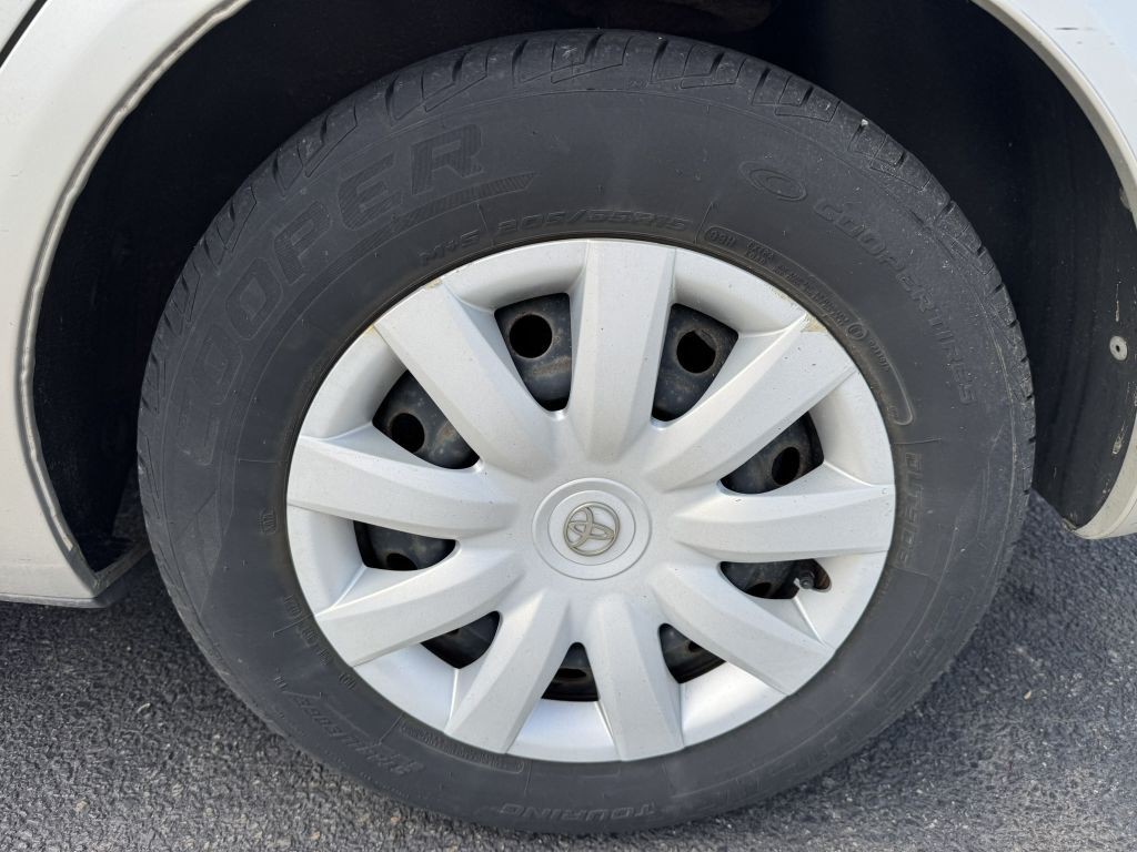 2005 Toyota Camry Image 14