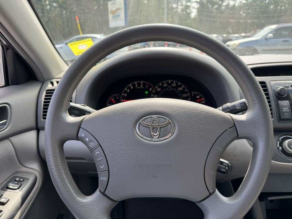 2005 Toyota Camry Image 18