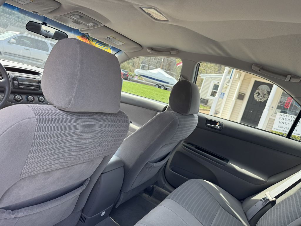 2005 Toyota Camry Image 21