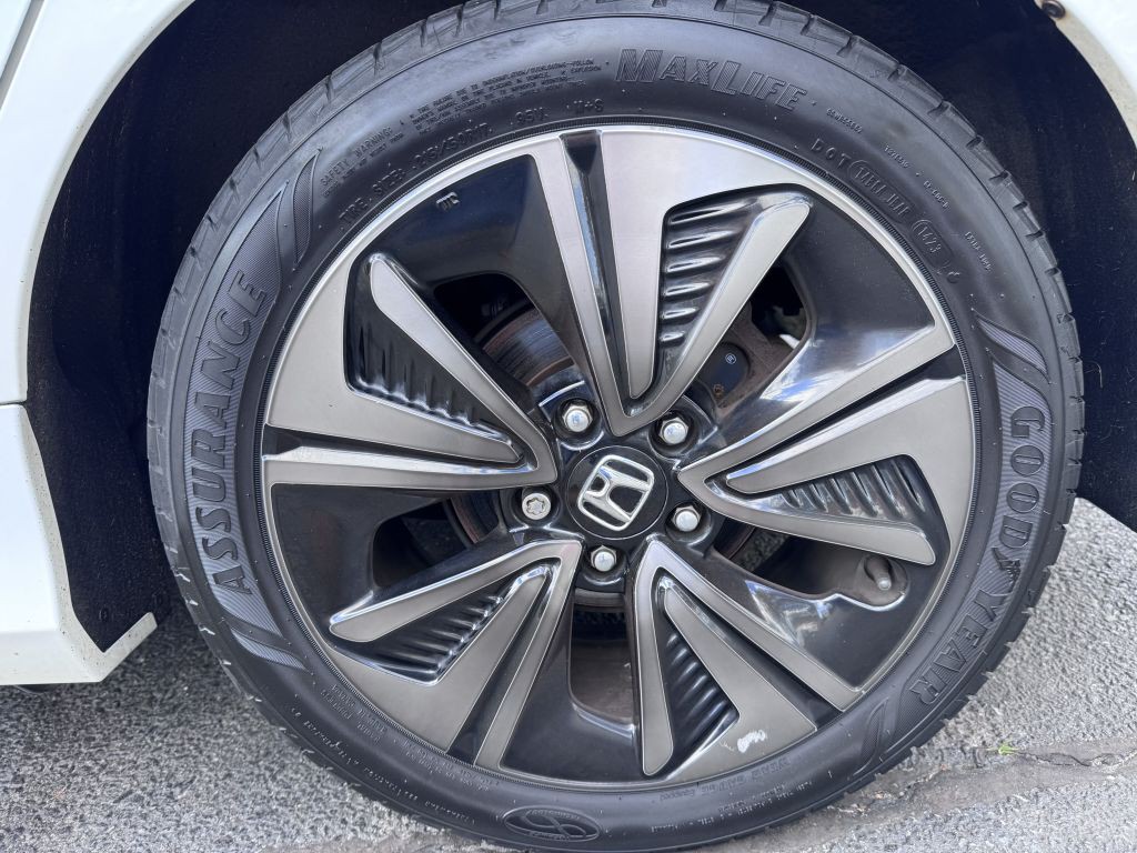 2018 Honda Civic Image 14