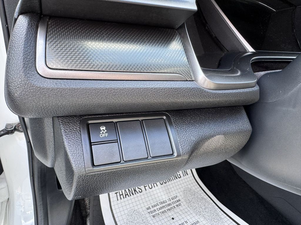 2018 Honda Civic Image 18