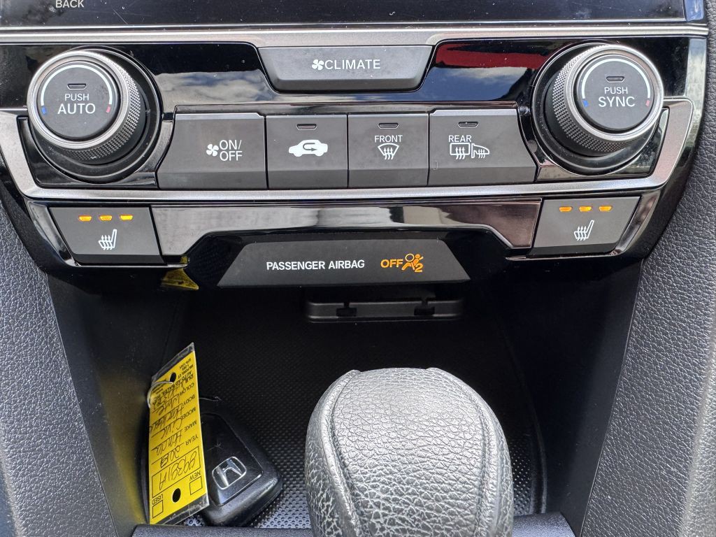 2018 Honda Civic Image 24