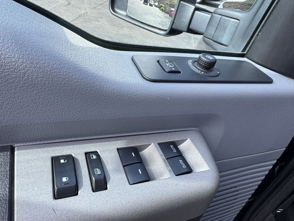 2014 Ford F-350 Image 15