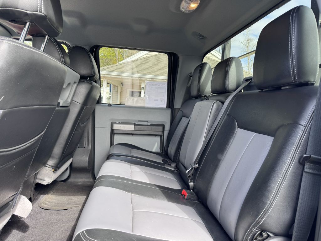 2014 Ford F-350 Image 24