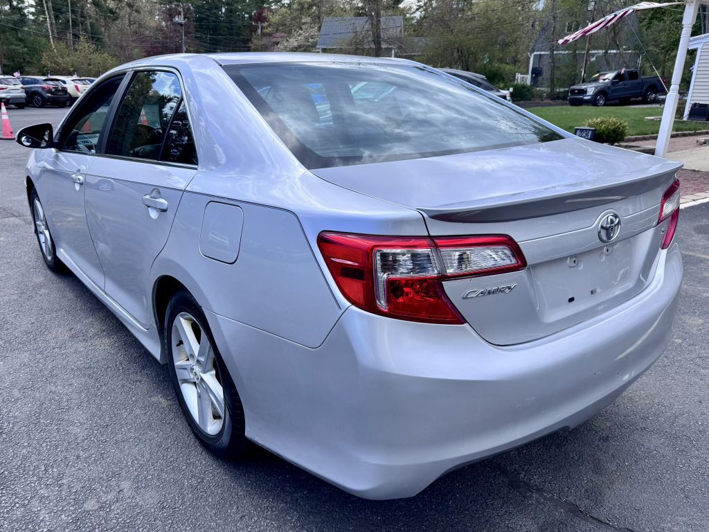 2013 Toyota Camry Image 7