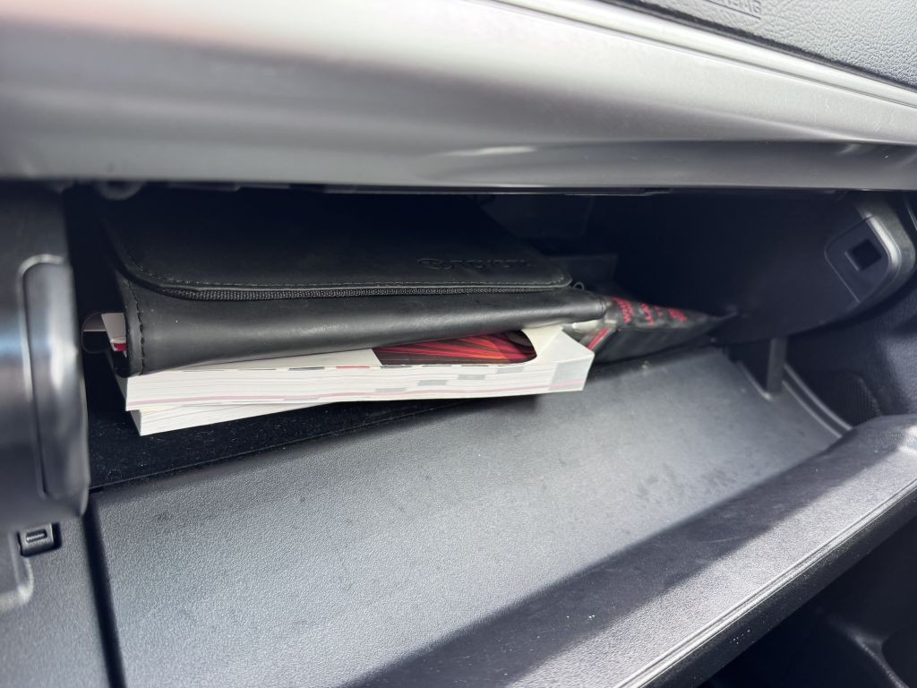 2013 Toyota Camry Image 22