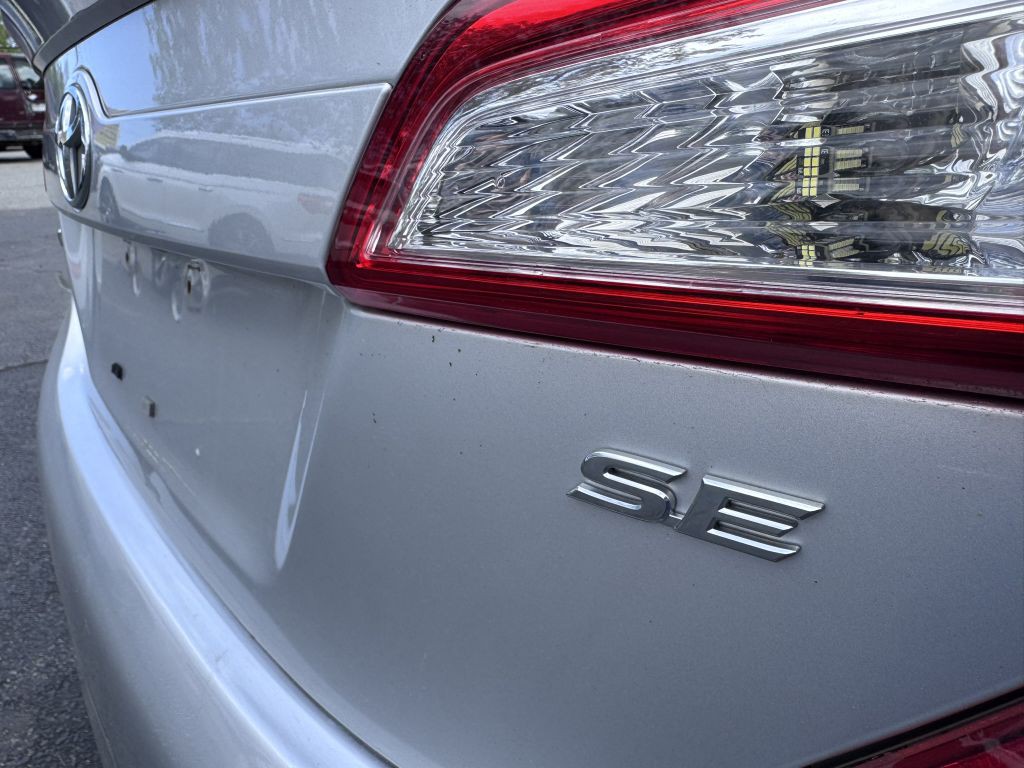 2013 Toyota Camry Image 26