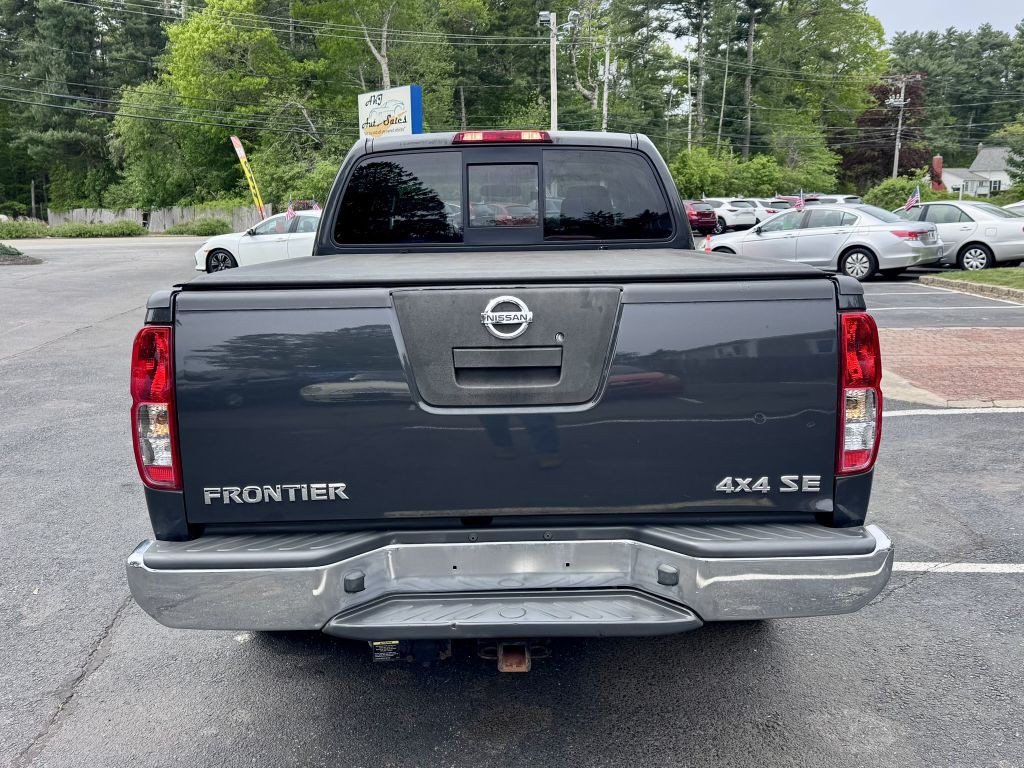 2010 Nissan Frontier Image 4