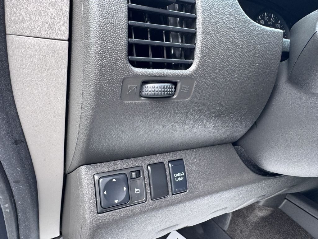 2010 Nissan Frontier Image 17