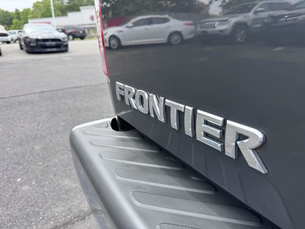 2010 Nissan Frontier Image 26