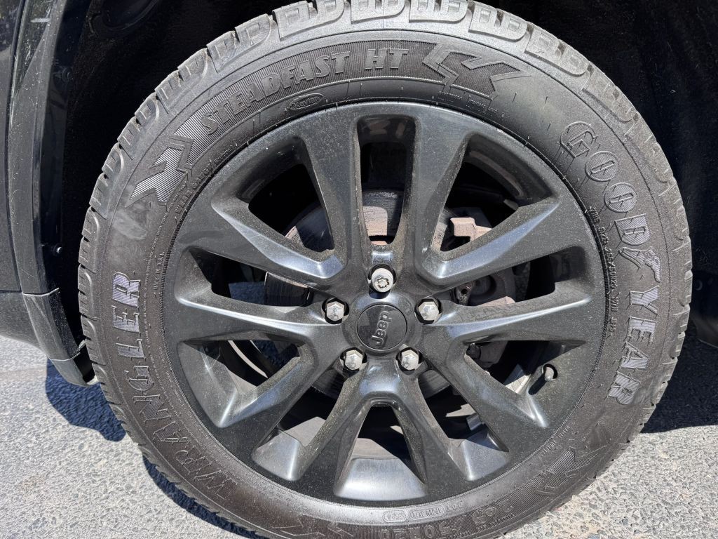2019 Jeep Grand Cherokee Image 13