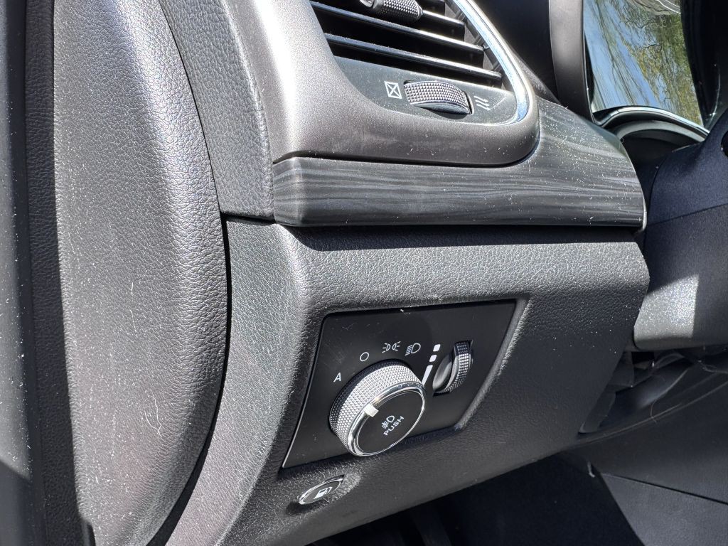 2019 Jeep Grand Cherokee Image 17