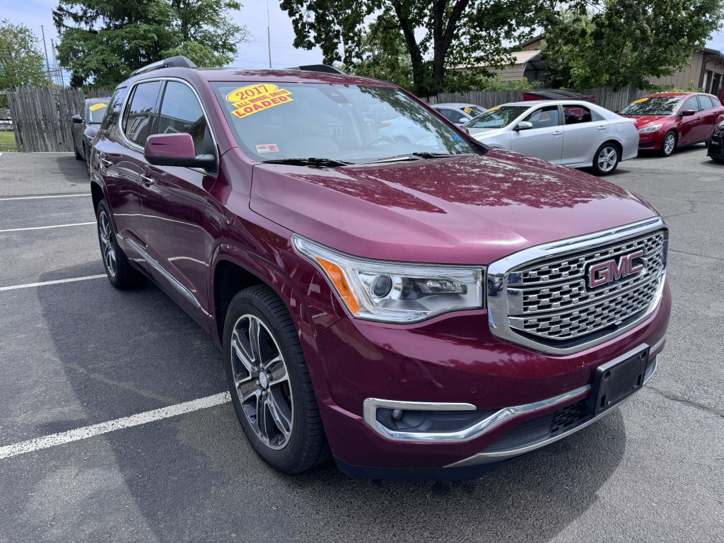 2017 GMC Acadia Image 2