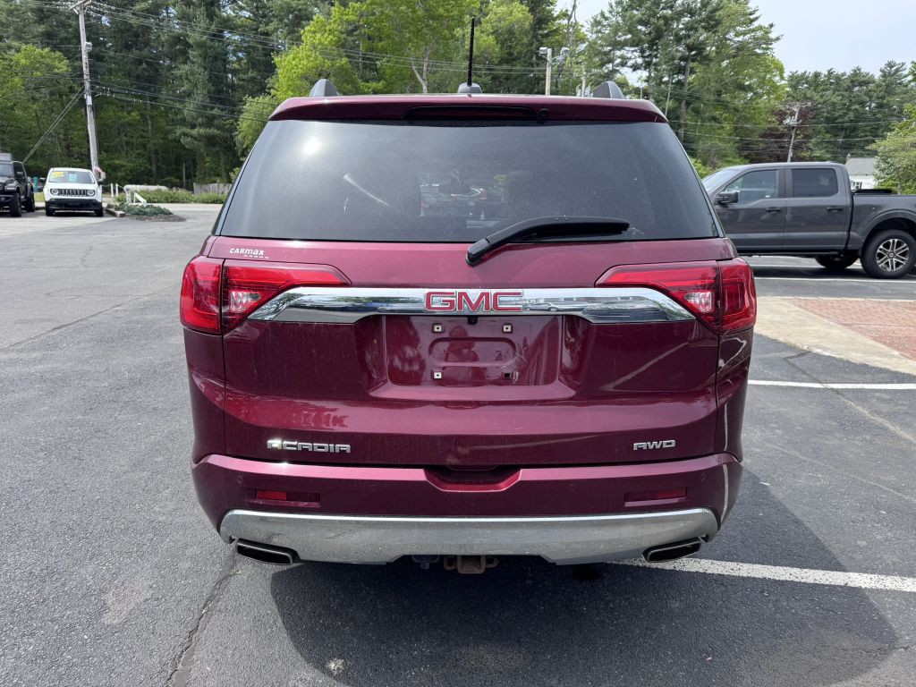 2017 GMC Acadia Image 7