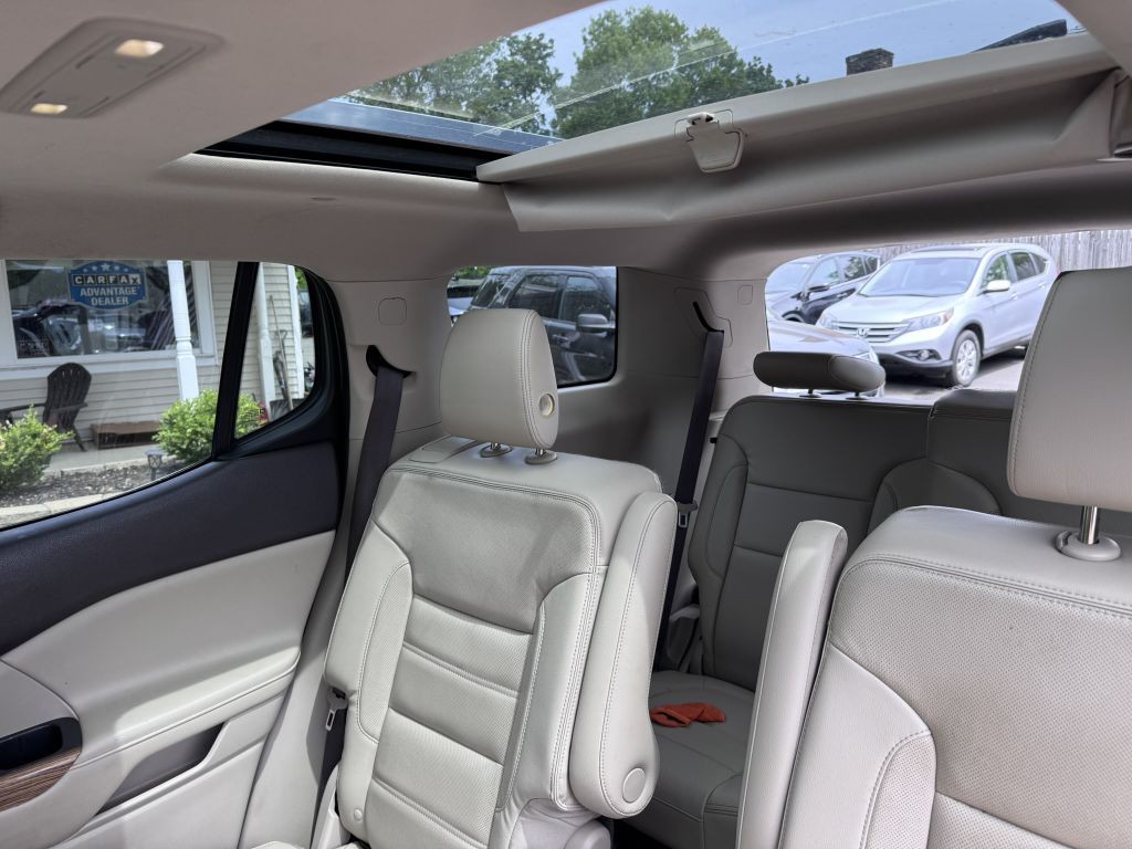 2017 GMC Acadia Image 26