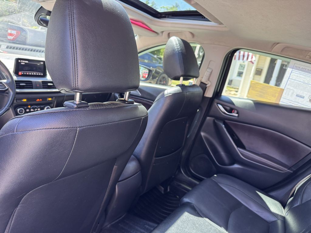 2017 Mazda Mazda3 Image 29