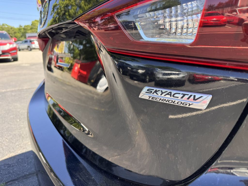 2017 Mazda Mazda3 Image 34