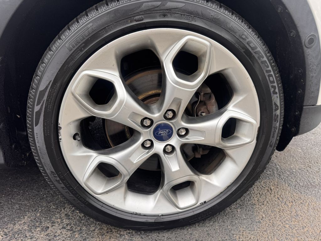 2015 Ford Escape Image 12