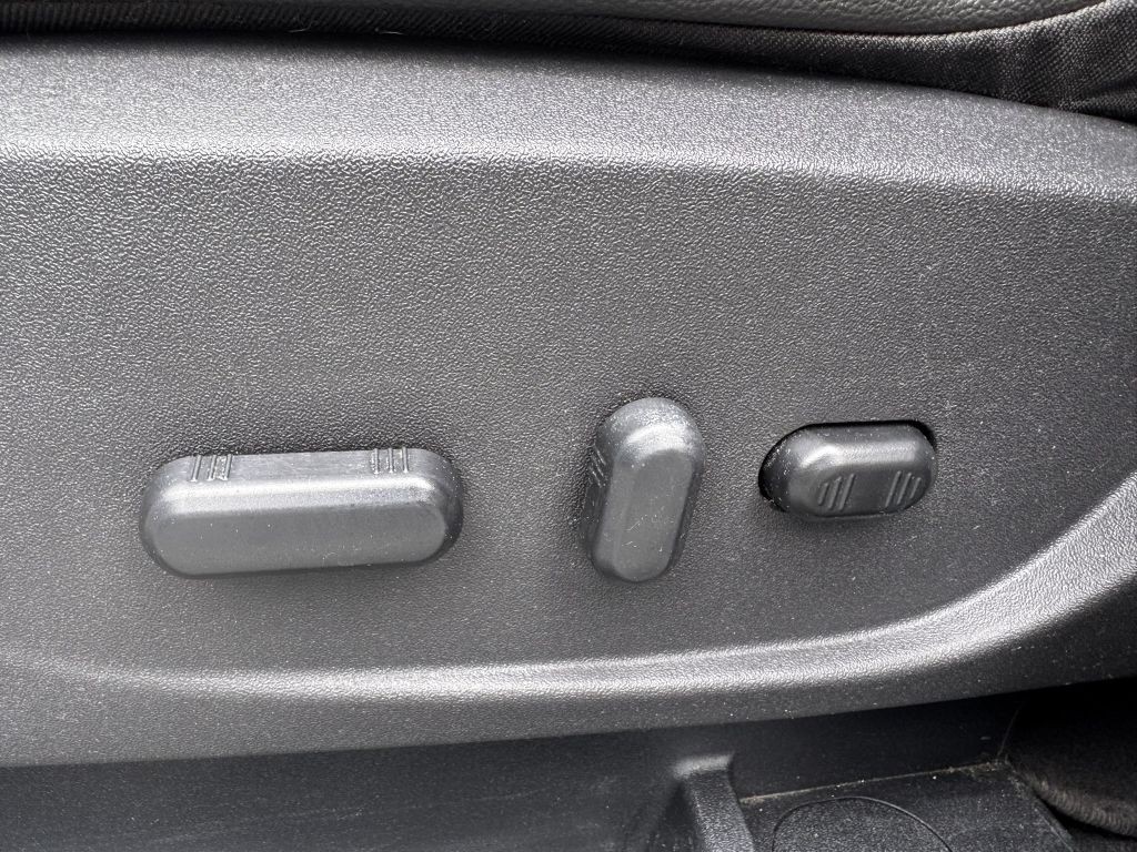 2015 Ford Escape Image 16