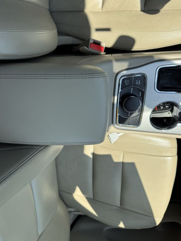 2017 Jeep Grand Cherokee Image 23