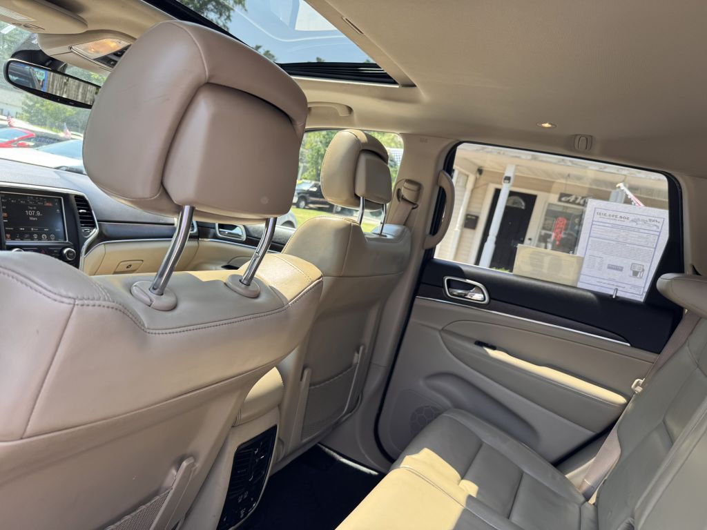 2017 Jeep Grand Cherokee Image 28