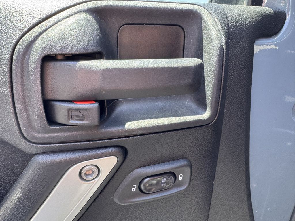 2014 Jeep Wrangler Unlimited Image 15