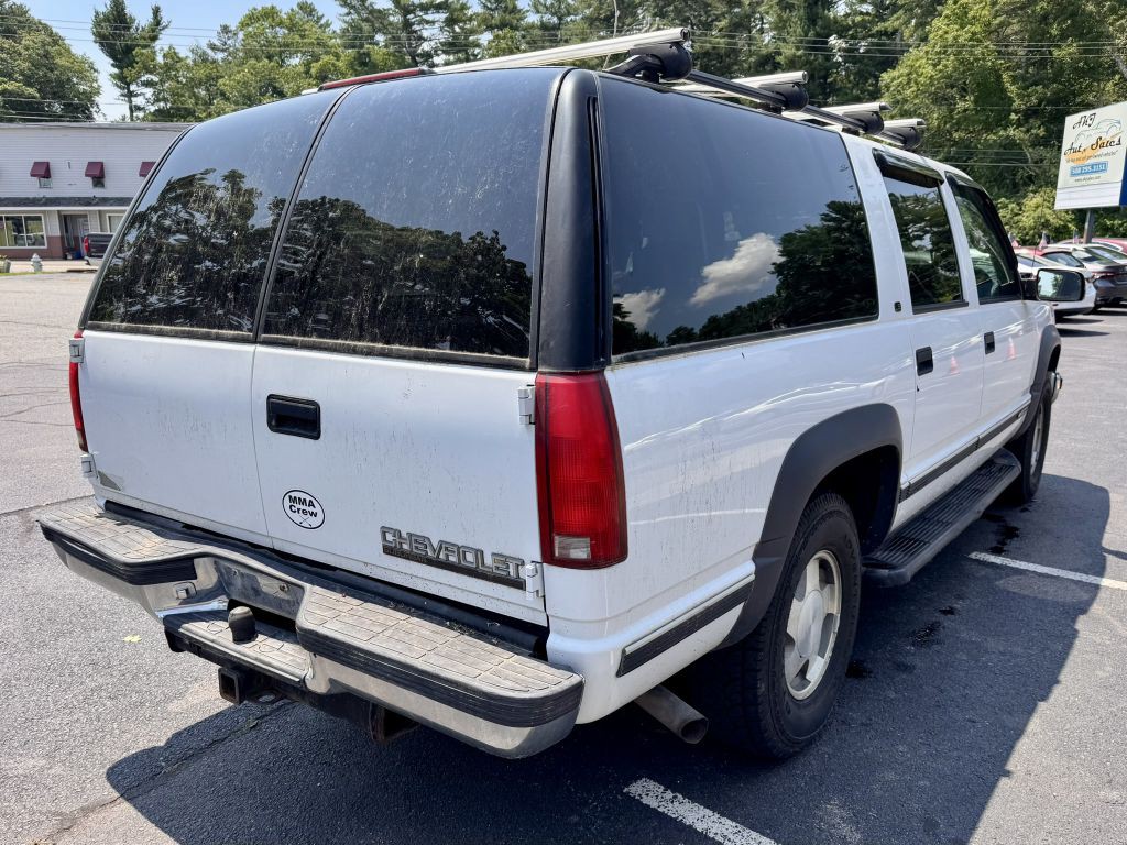 1999 Chevrolet Suburban Image 5