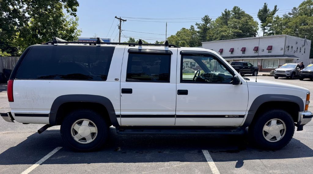 1999 Chevrolet Suburban Image 7