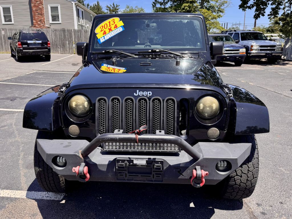 2013 Jeep Wrangler Unlimited Image 2