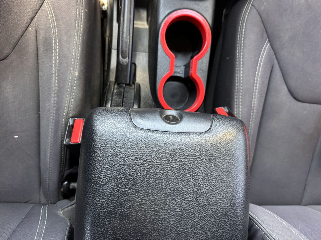 2013 Jeep Wrangler Unlimited Image 20