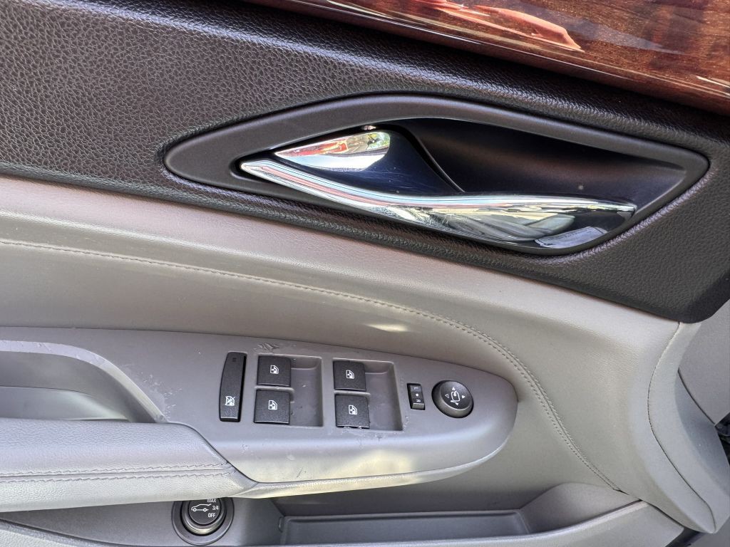 2010 Cadillac SRX Image 15
