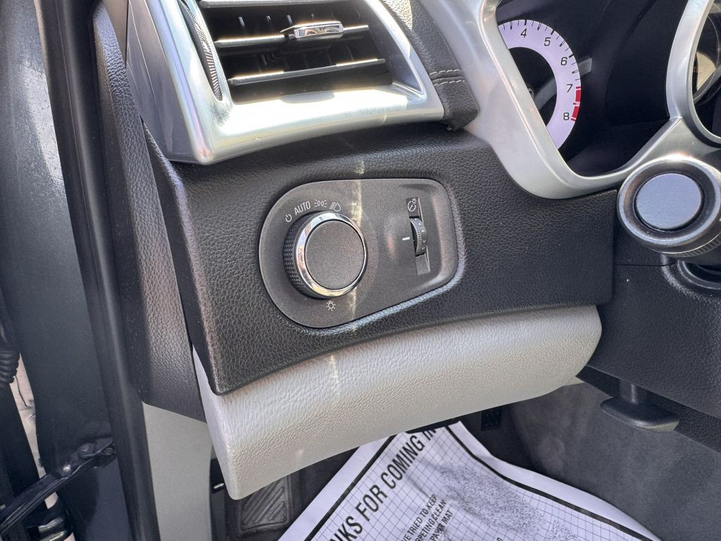 2010 Cadillac SRX Image 17