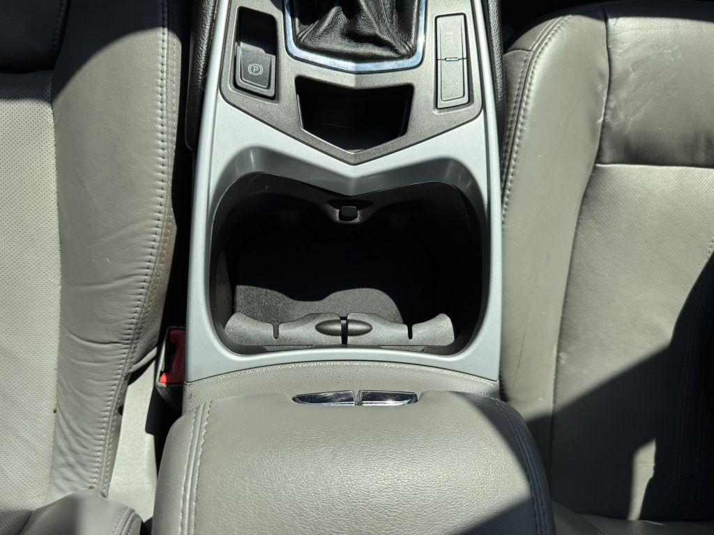2010 Cadillac SRX Image 22