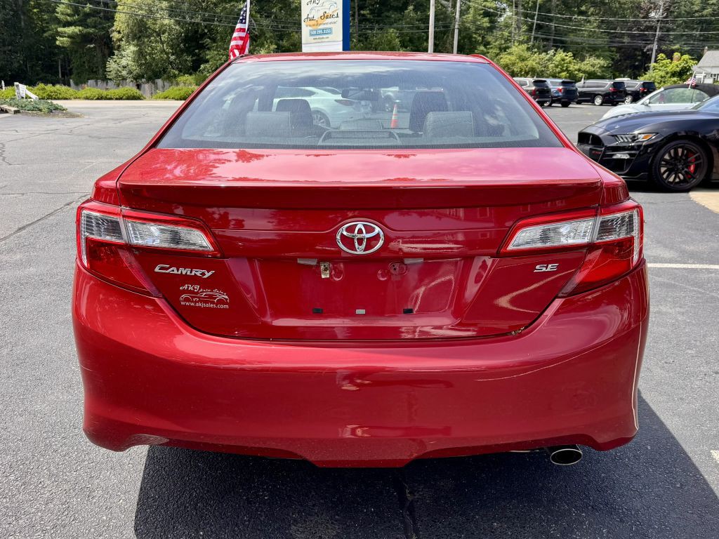 2013 Toyota Camry Image 6