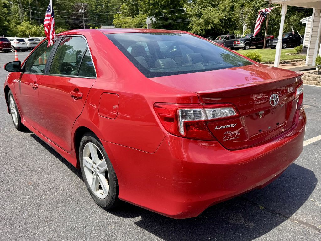 2013 Toyota Camry Image 7