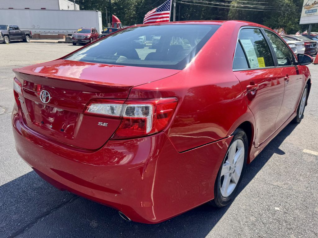 2013 Toyota Camry Image 4