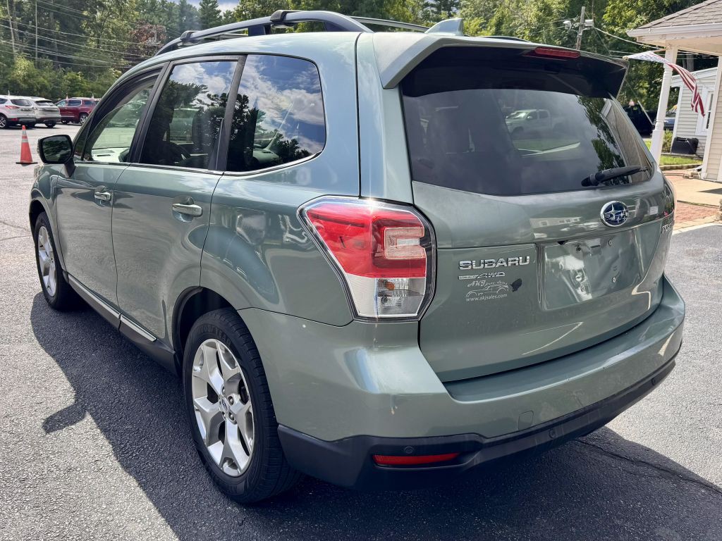 2017 Subaru Forester Image 4