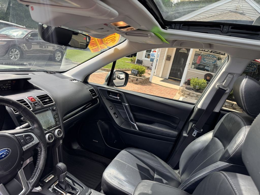 2017 Subaru Forester Image 6