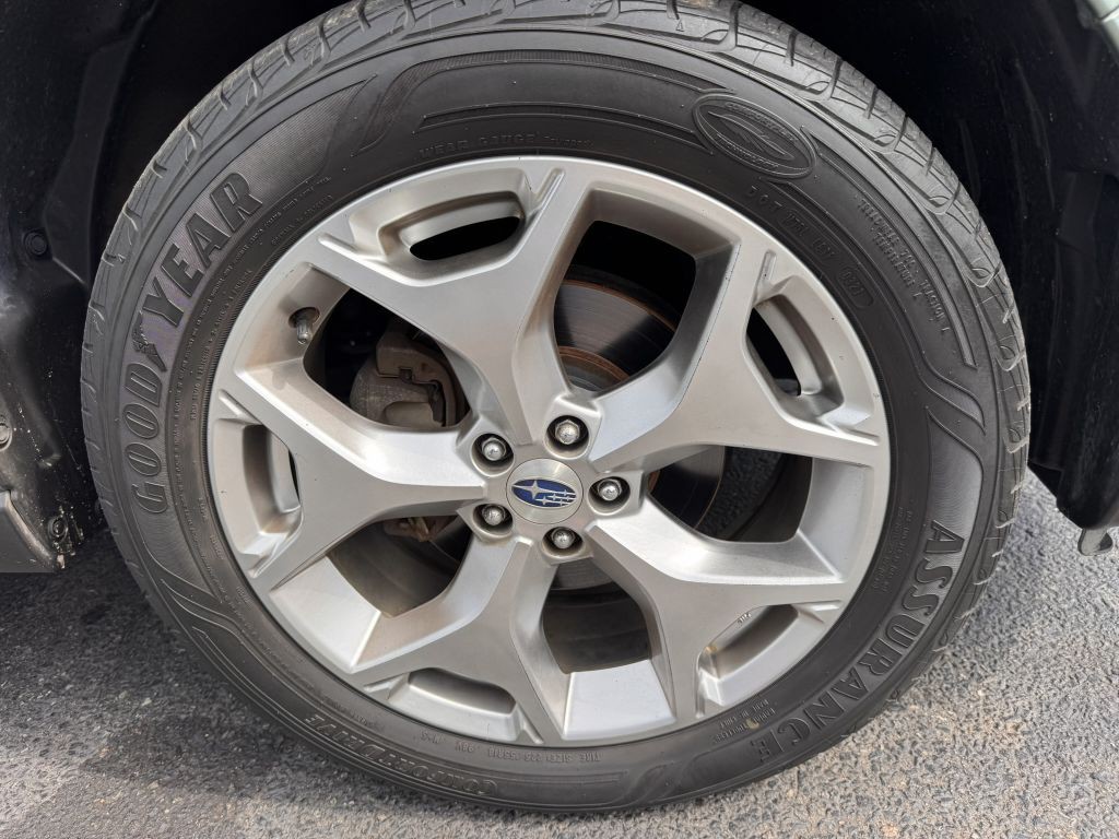 2017 Subaru Forester Image 9