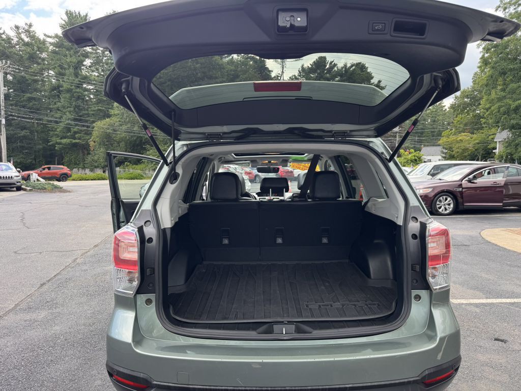 2017 Subaru Forester Image 27